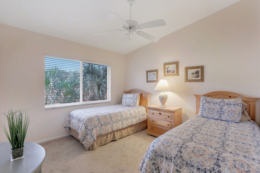 6830 Beach Resort Dr #4, Naples, FL 34114