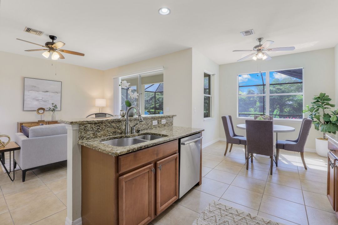 8616 Sumner Ave, Fort Myers, FL 33908