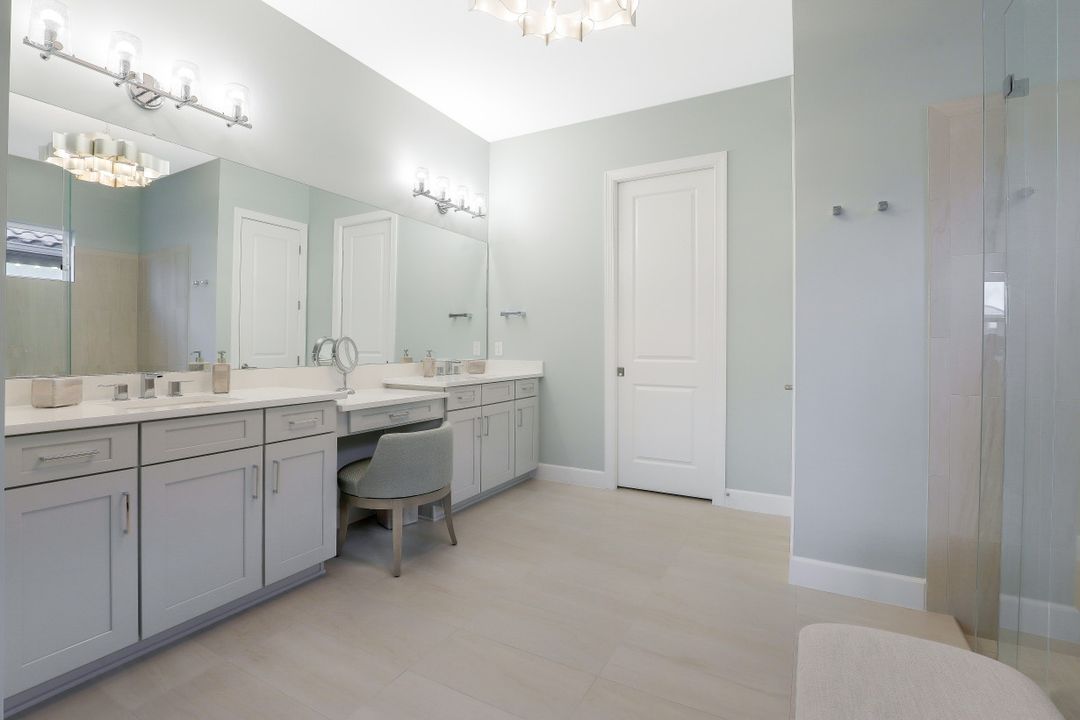3258 Belon Ln, Naples, FL 34114