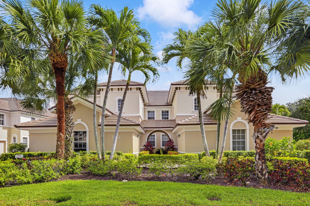 10115 Valiant Ct #202, Miromar Lakes, FL 33913