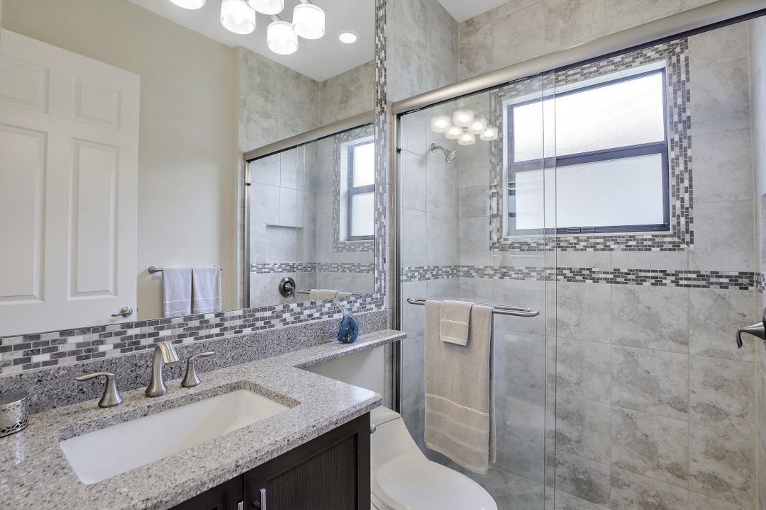 3263 Pacific Dr, Naples, FL 34119