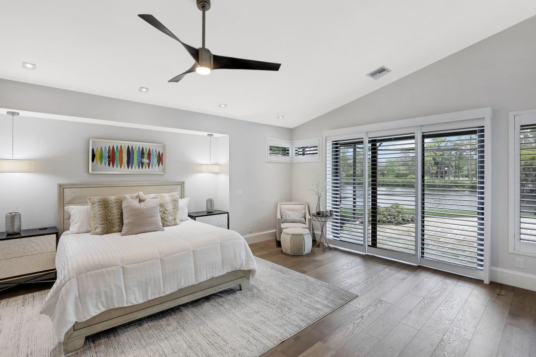 4501 Silver Fox Dr, Naples, FL 34119