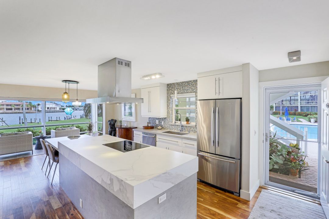 3300 Gulf Shore Blvd N #103, Naples, FL 34103