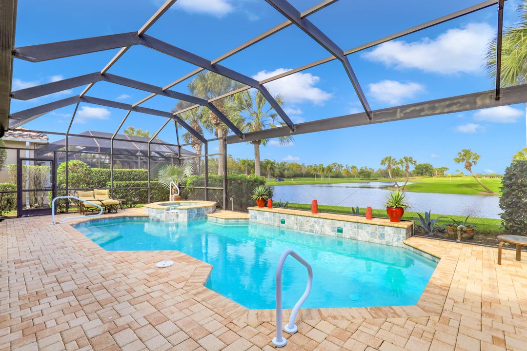 9609 Cobalt Cove Cir, Naples, FL 34120