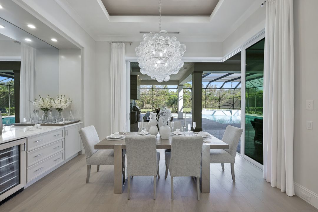 603 West St, Naples, FL 34108