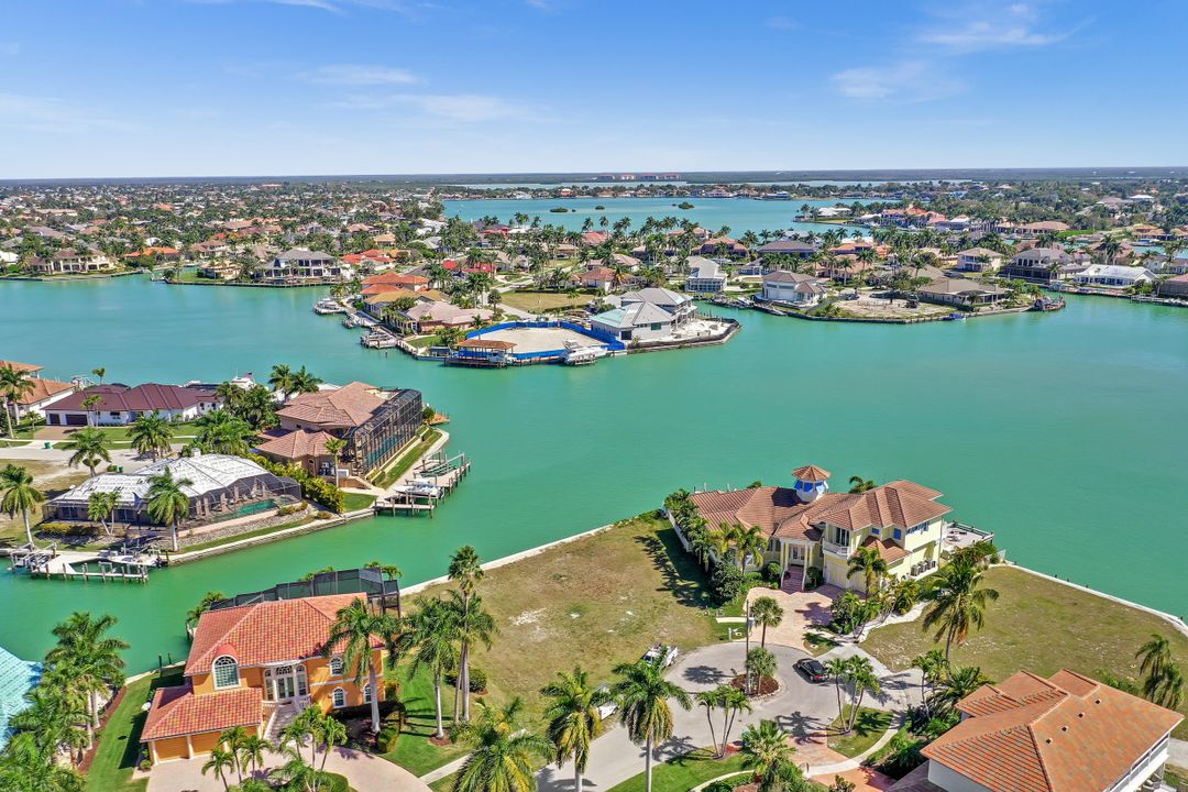 1261 Stone Ct, Marco Island, FL 34145