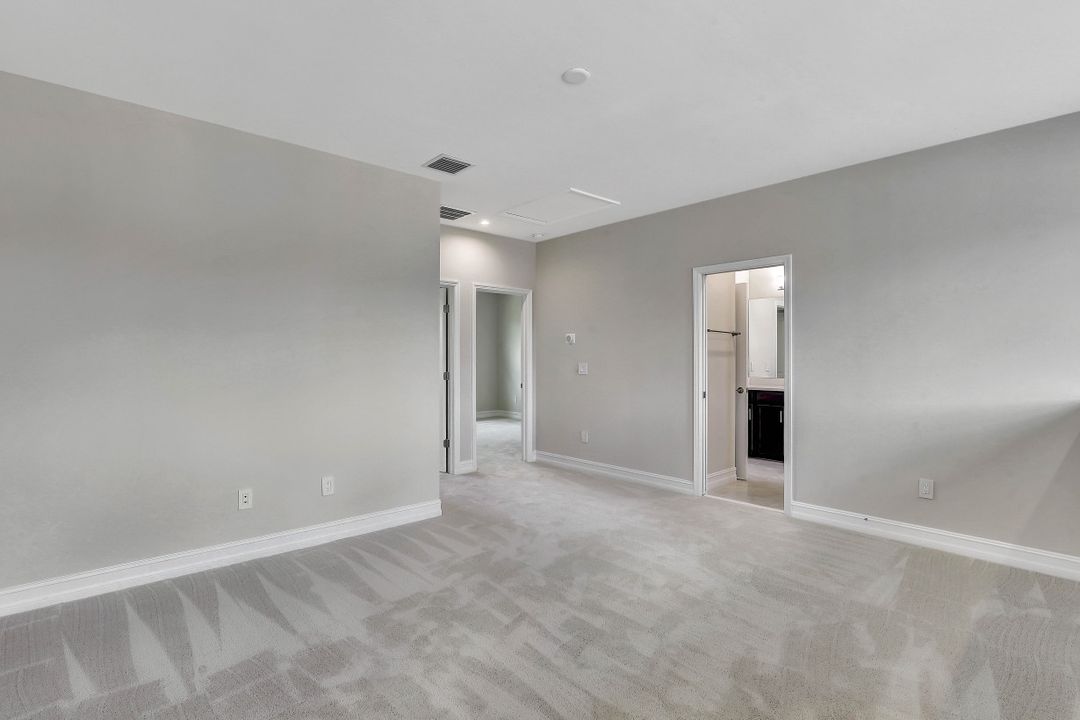 7635 Morgan Way, Naples, FL 34119