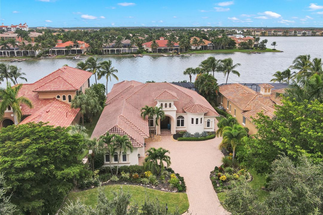 18561 Verona Lago Dr, Miromar Lakes, FL 33913