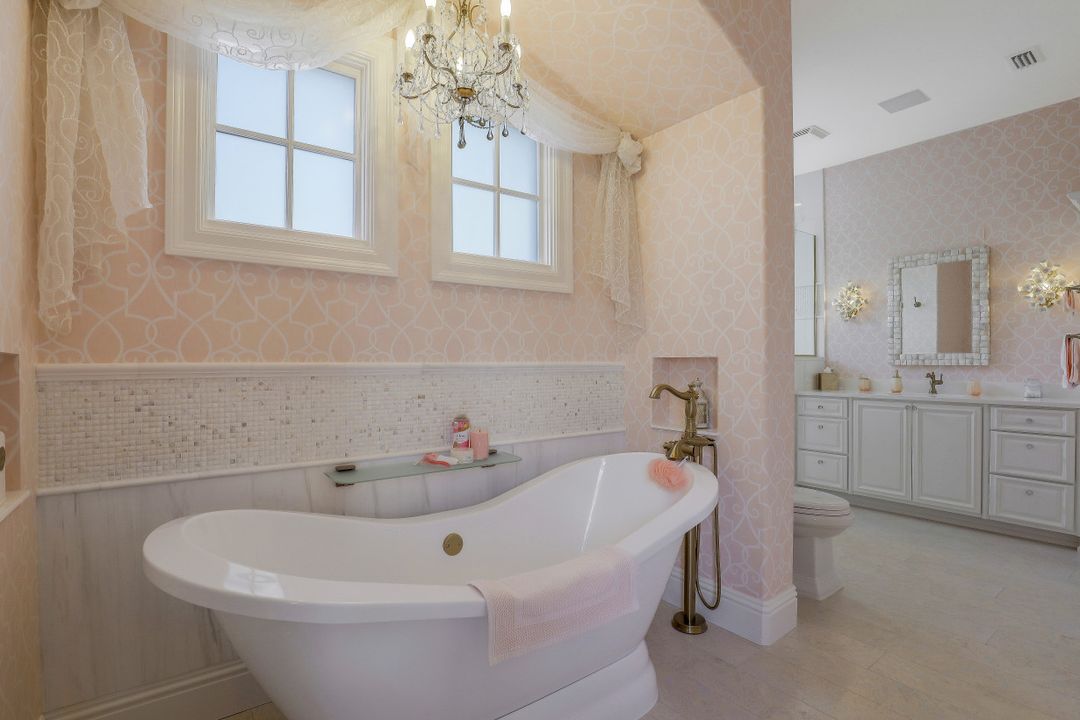 16671 Pistoia Way, Naples, FL 34110