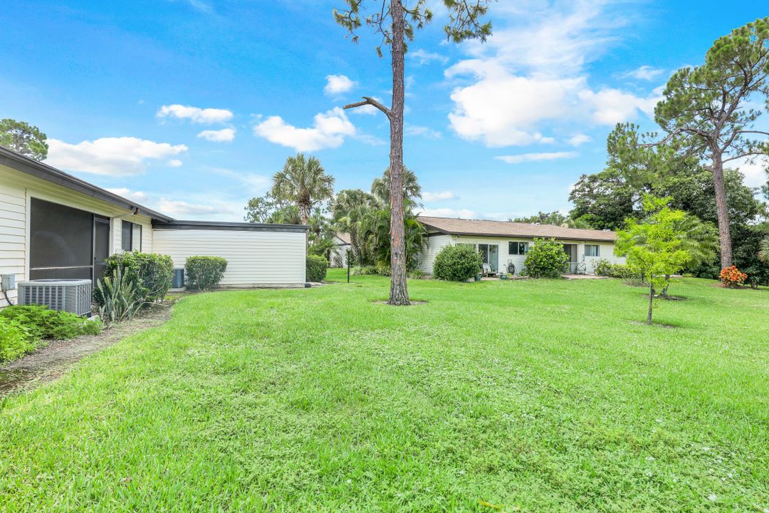 1062 Pine Isle Ln  #1062, Naples, FL 34112