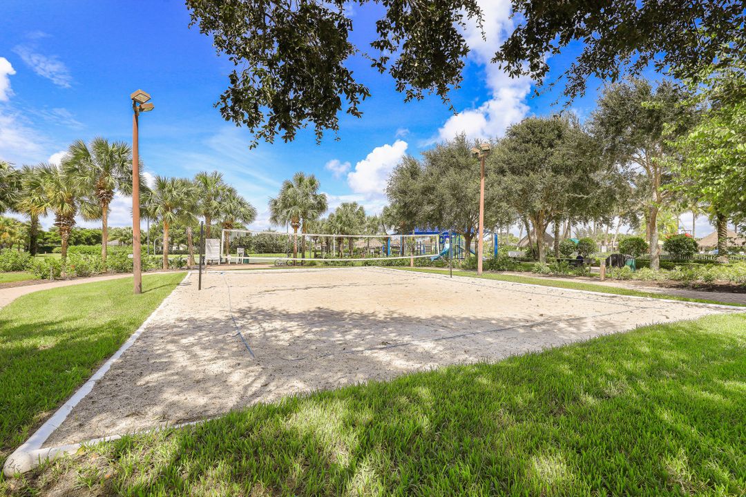 2761 Lambay Ct, Cape Coral, FL 33991