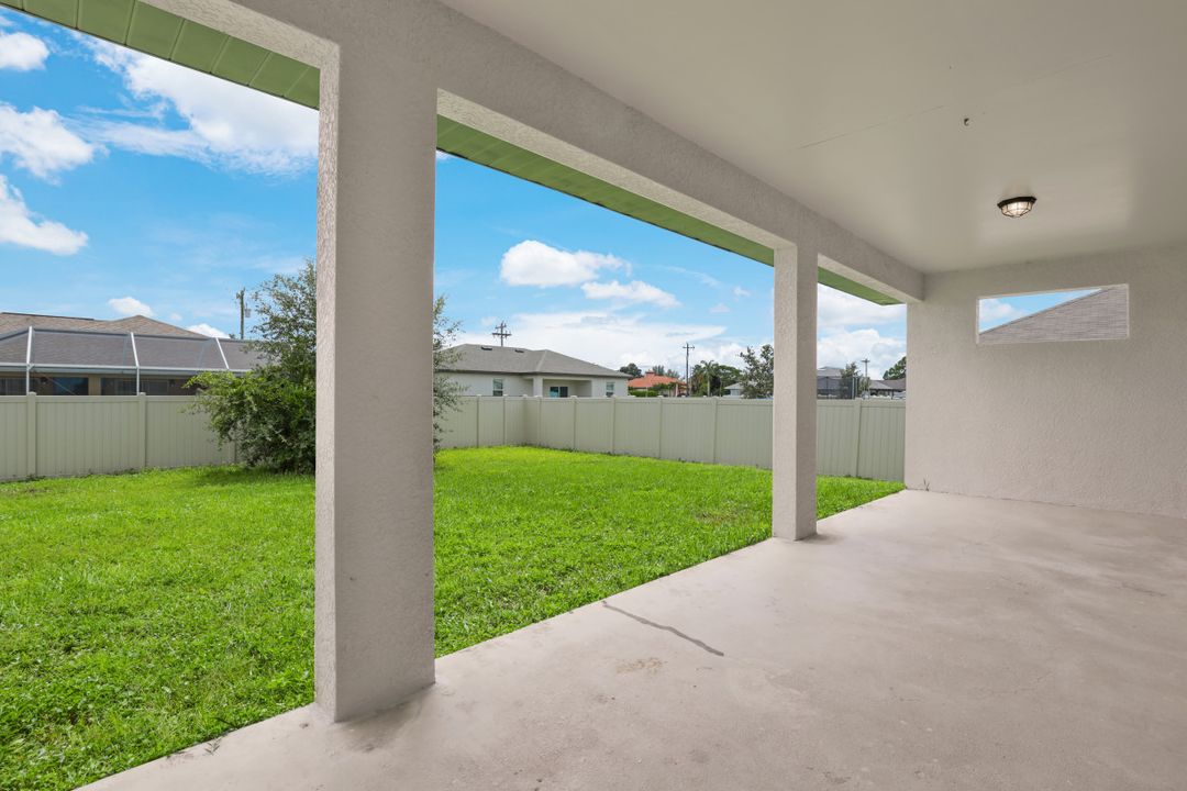 2921 SW 16th Pl, Cape Coral, FL 33914