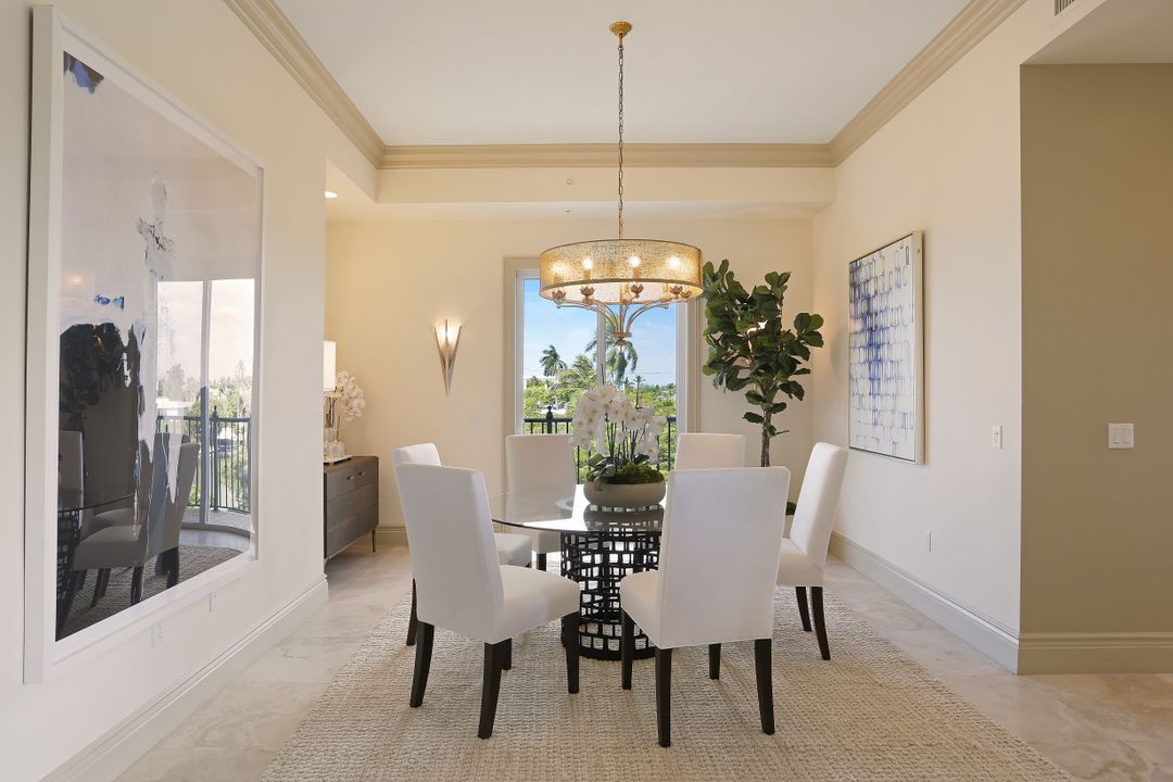 1400 Gulf Shore Blvd N #312, Naples, FL 34102