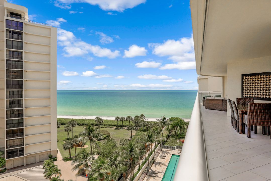 11125 Gulf Shore Dr #701, Naples, FL 34108