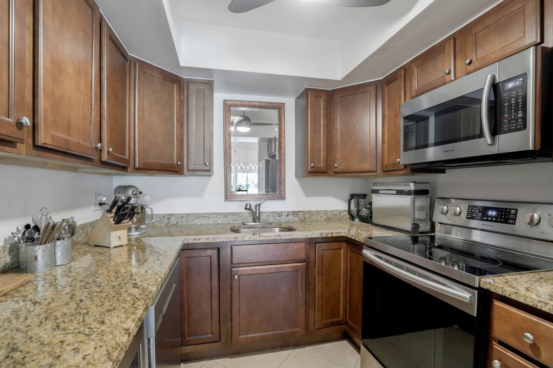 146 Harrison Rd, Naples, FL 34112