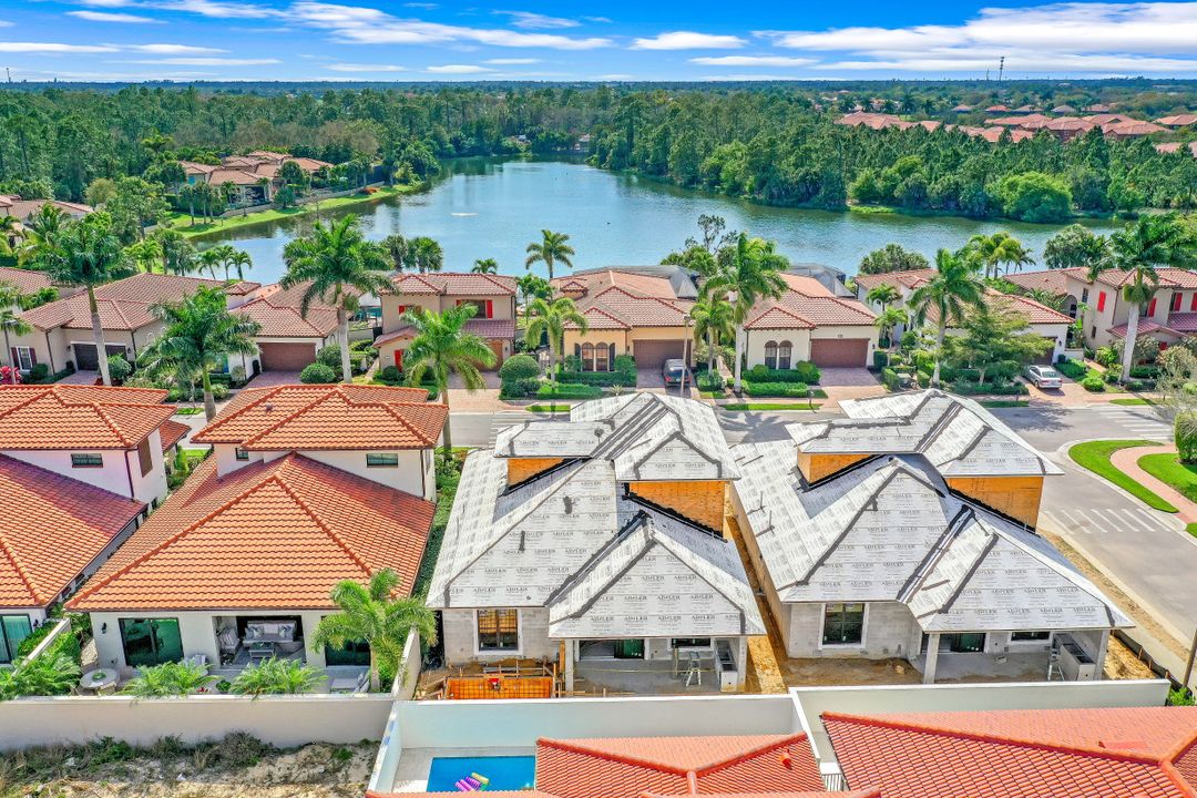 7968 Cordoba Pl, Naples, FL 34113