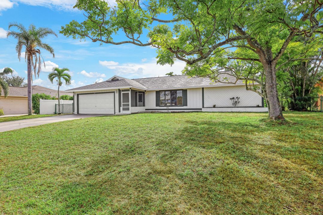 412 Gleason Pkwy, Cape Coral, FL 33914