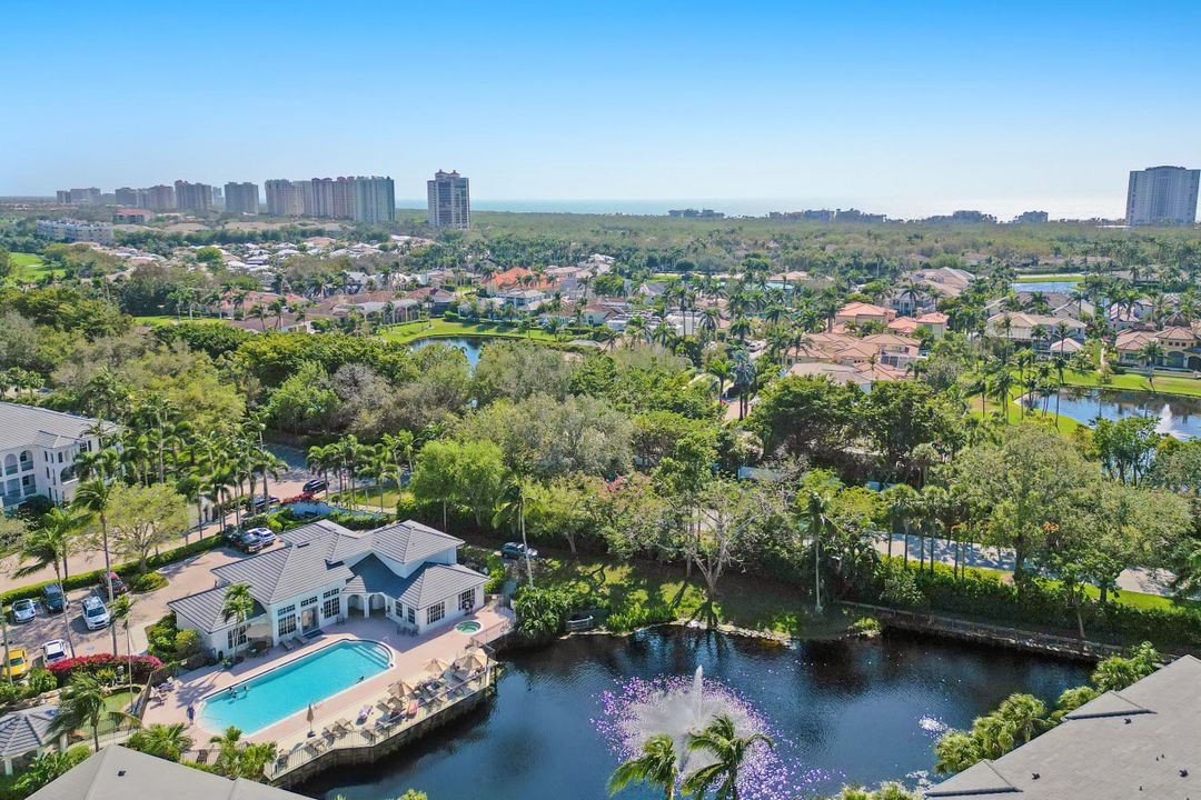 743 Bentwater Cir #203, Naples, FL 34108