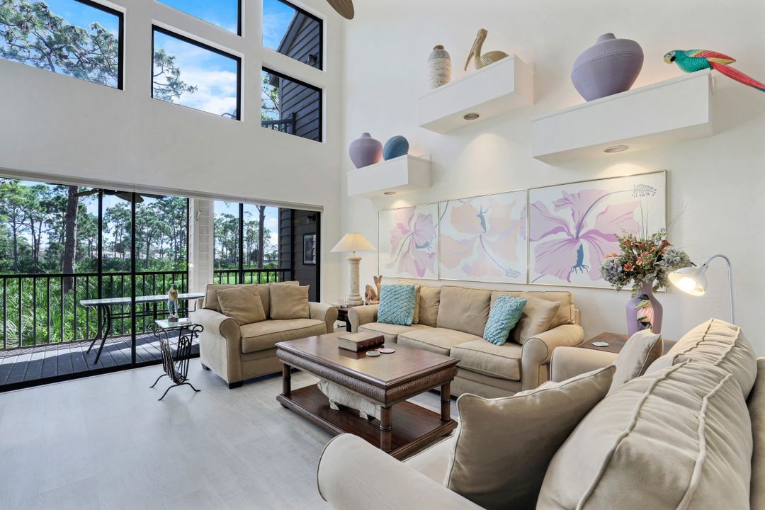 27131 Oakwood Lake Dr, Bonita Springs, FL 34134