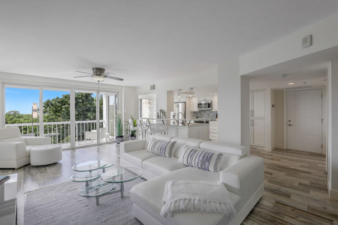 5501 Heron Point Dr #301, Naples, FL 34108