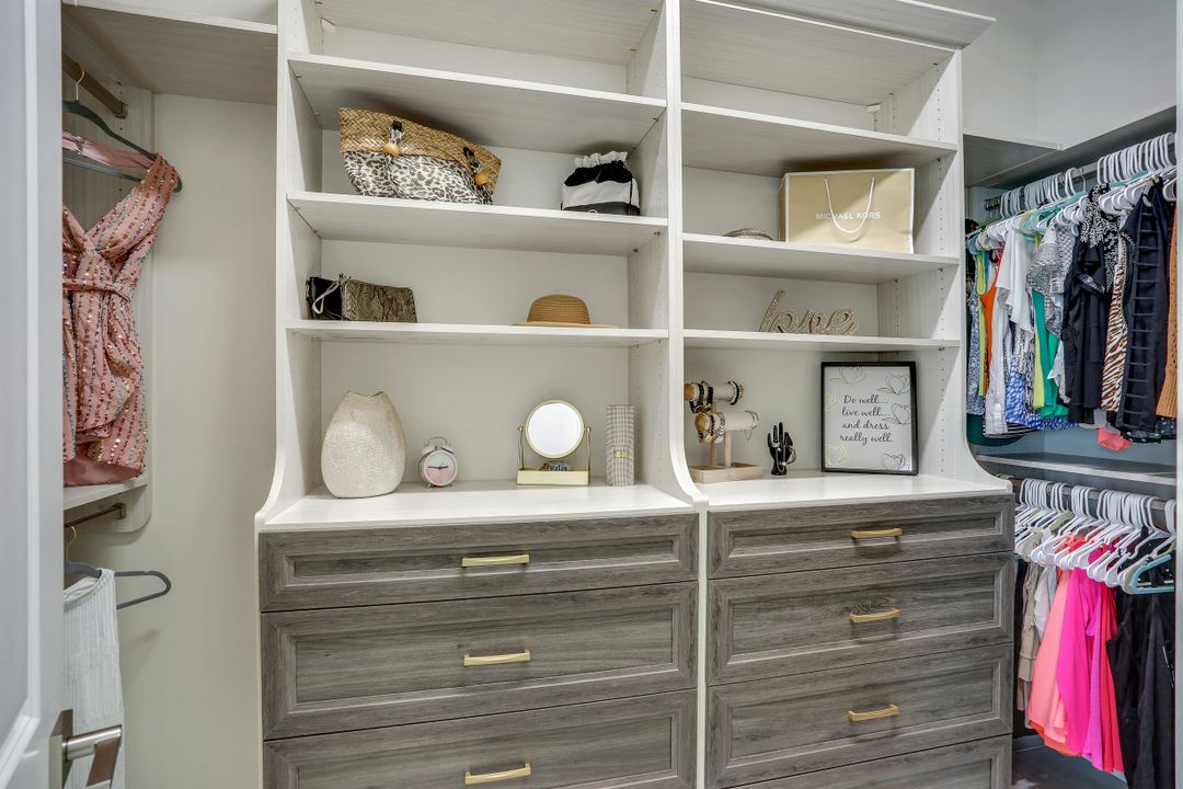 3236 Surfside Blvd, Cape Coral, FL 33914