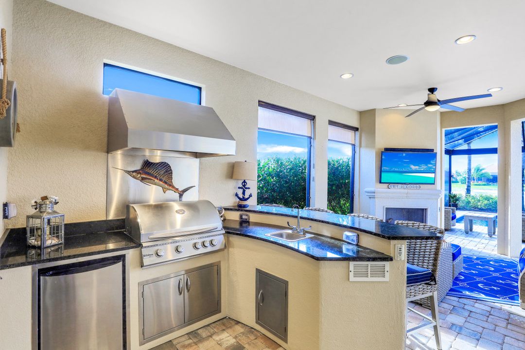 9524 Mussorie Ct, Naples, FL 34114