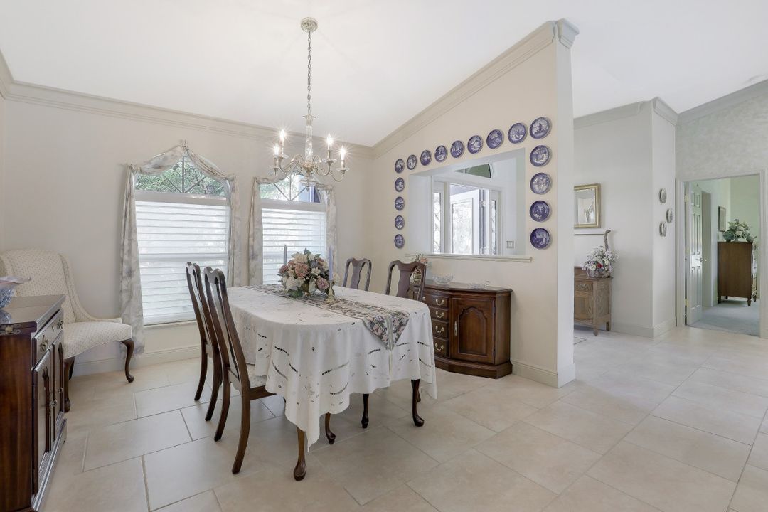 204 SE 20th Pl, Cape Coral, FL 33990