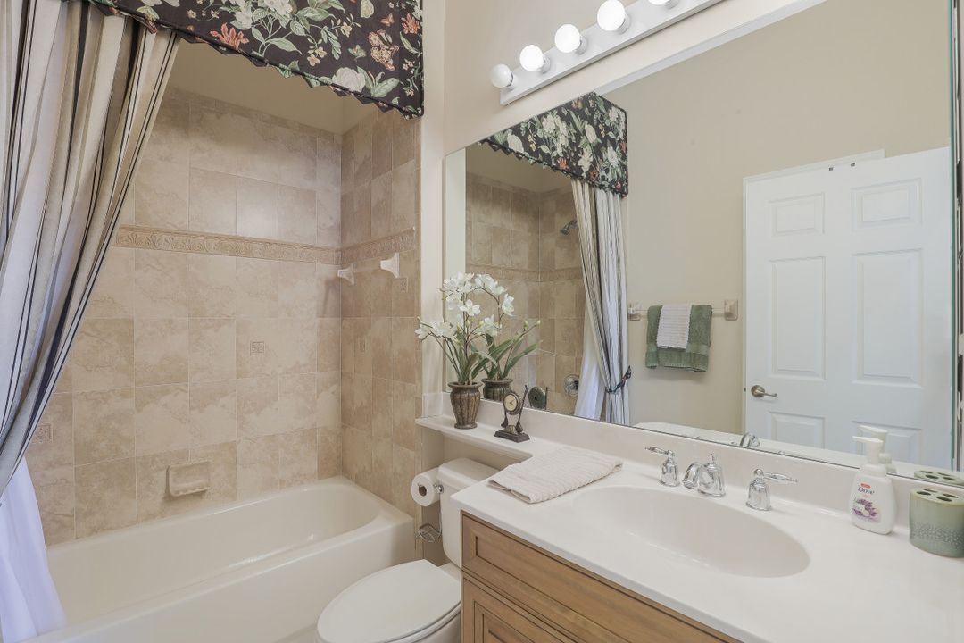 9167 Shale Ct, Naples, FL 34120