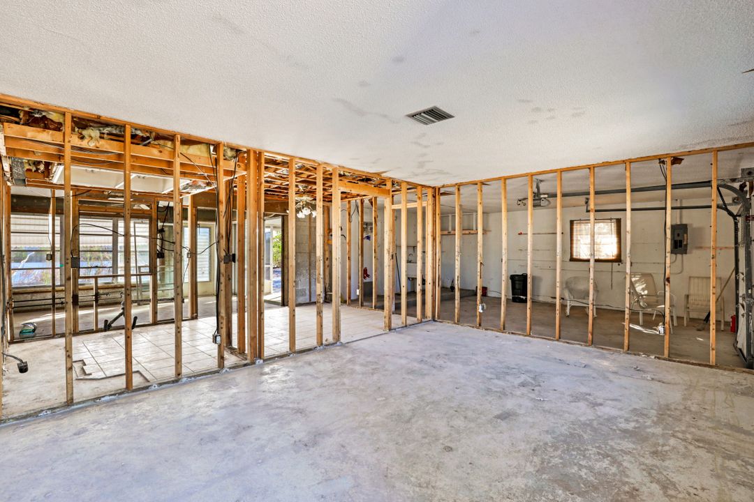 1977 Roseate Ln, Sanibel, FL 33957