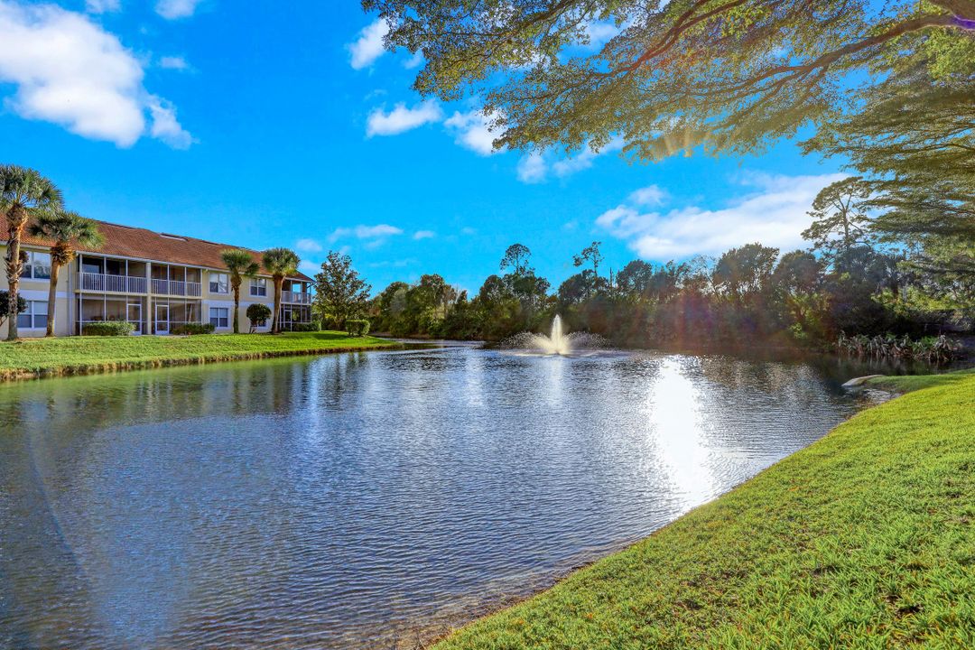 5650 Northboro Dr #101, Naples, FL 34110