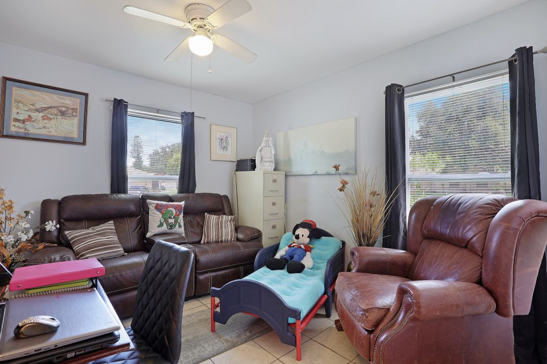 977 Hearty St, North Fort Myers, FL 33903