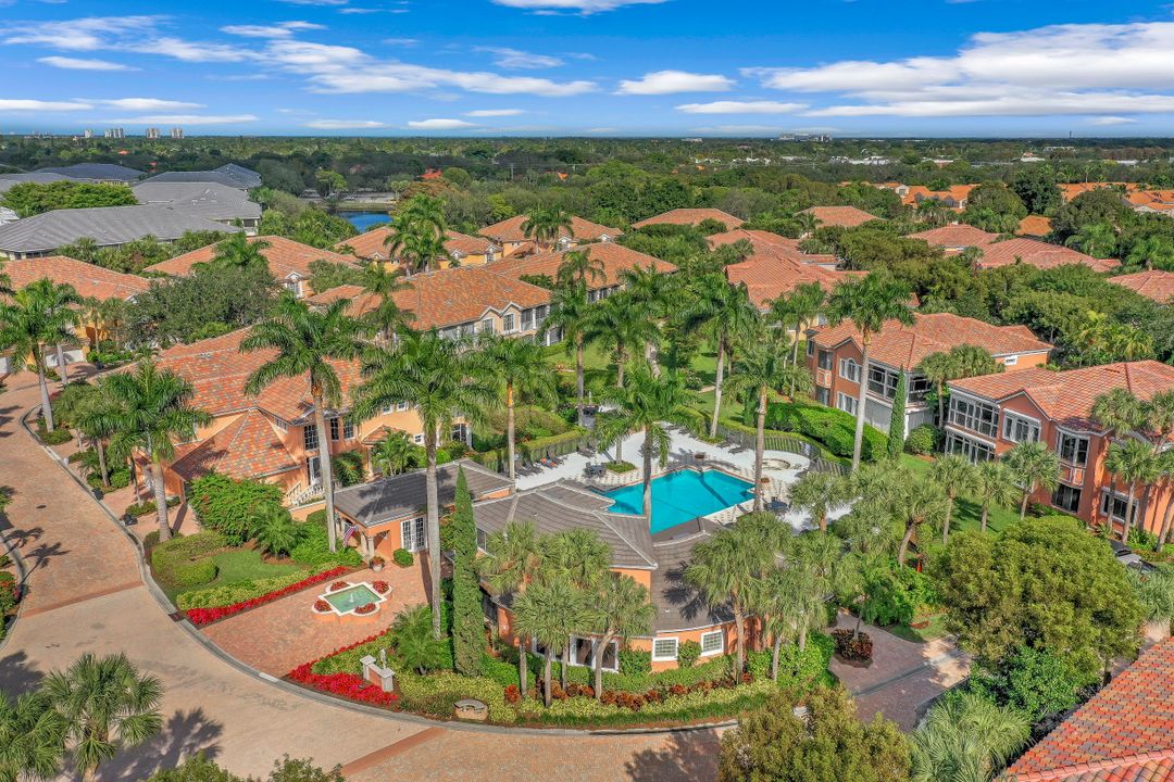 630 Via Mezner #1001, Naples, FL 34108