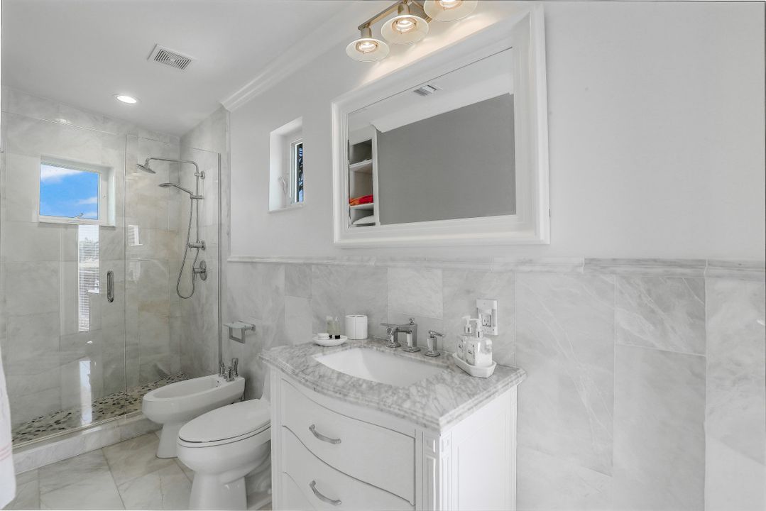 518 Coral Dr, Cape Coral, FL 33904