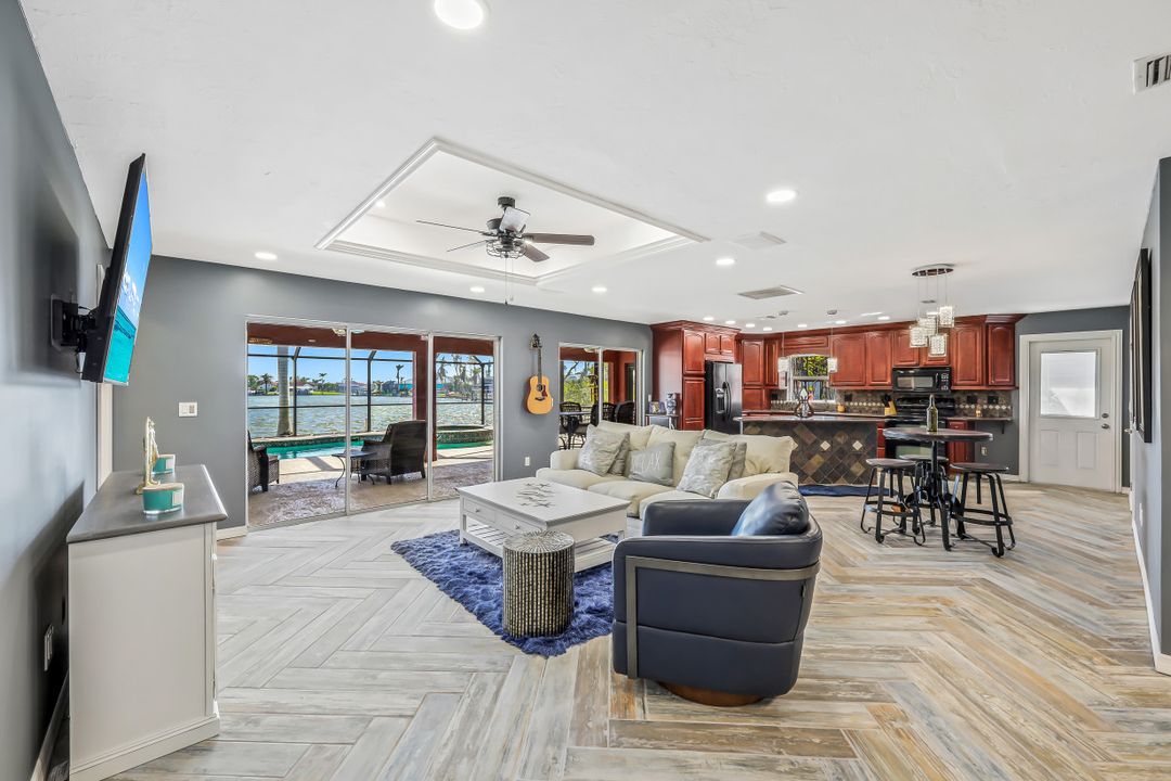 508 Cape Coral Pkwy W, Cape Coral, FL 33914