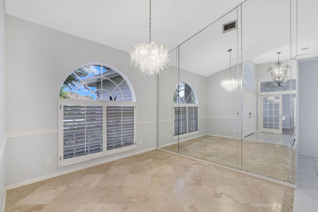 3781 Lakemont Dr, Bonita Springs, FL 34134