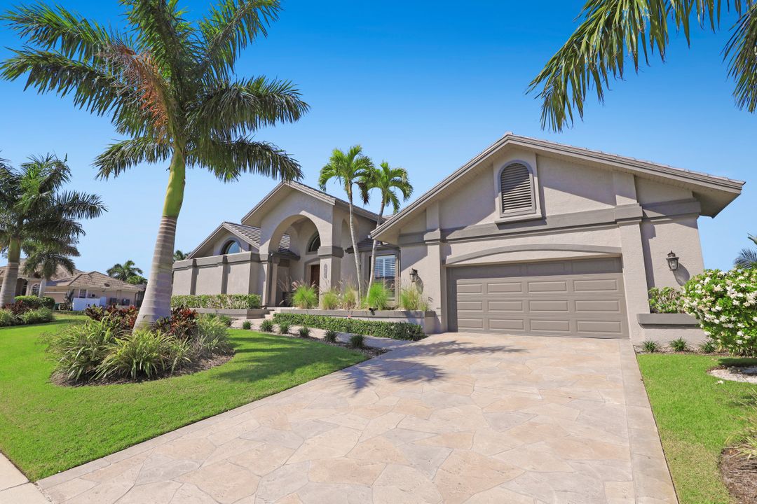 1260 Mimosa Ct, Marco Island, FL 34145