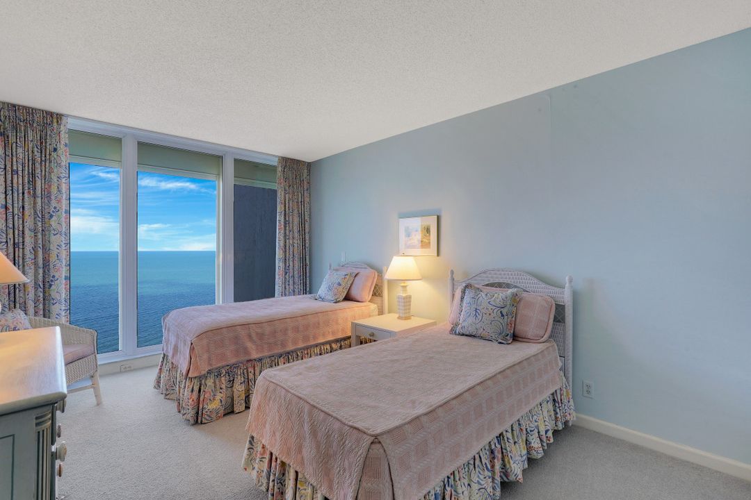 4051 Gulf Shore Blvd N #1204, Naples, FL 34103