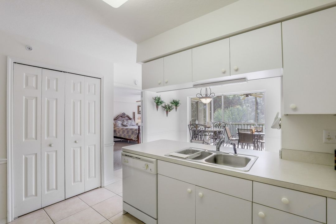 15415 Cedarwood Ln #204, Naples, FL 34110