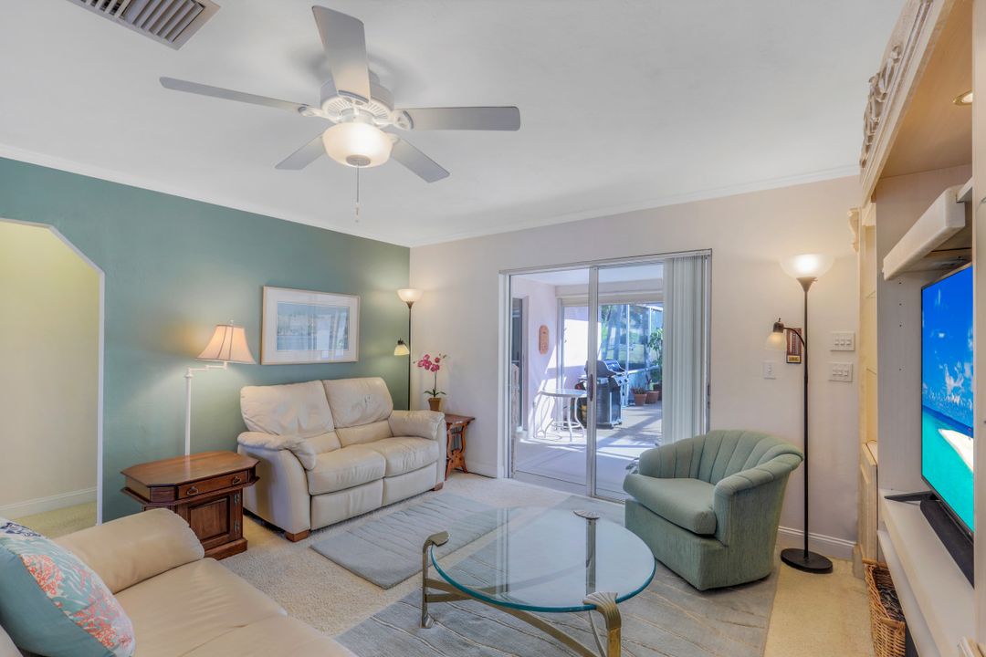 4933 SW 11th Ct, Cape Coral, FL 33914