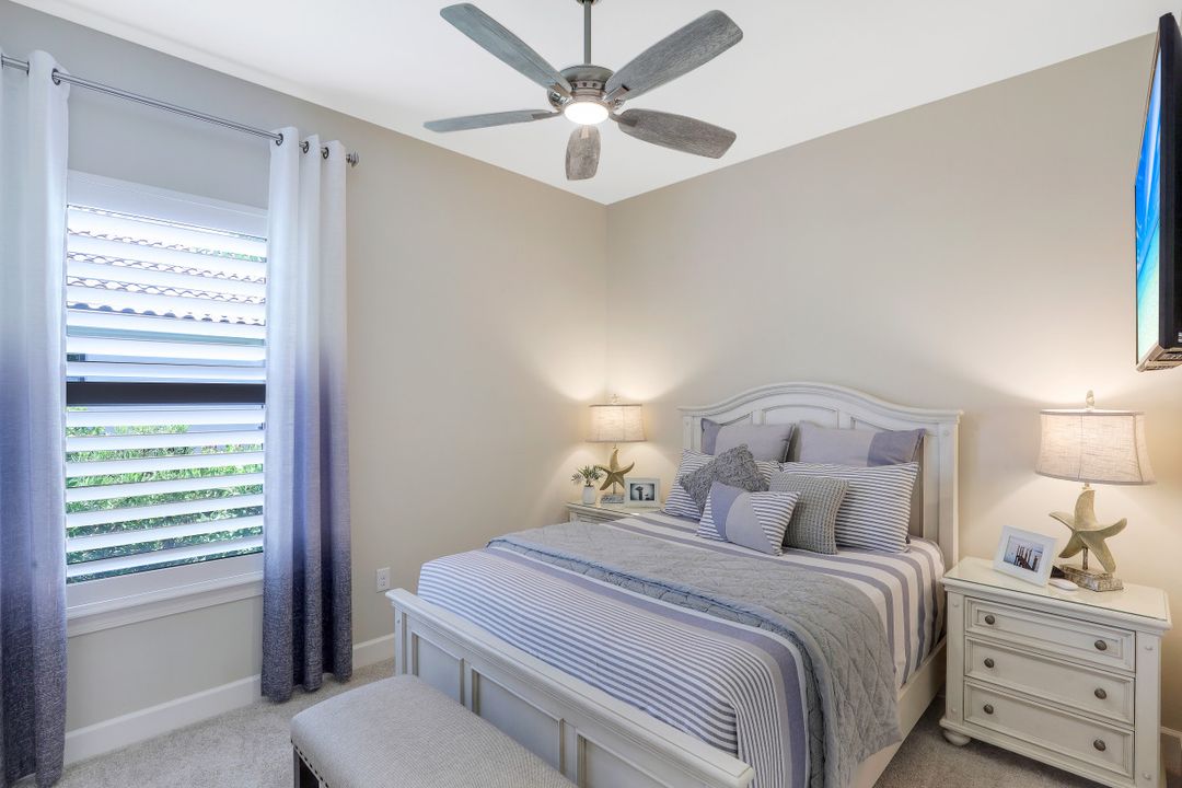 9618 Campanile Cir, Naples, FL 34114