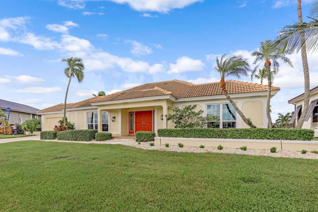 166 Hollyhock Ct, Marco Island, FL 34145