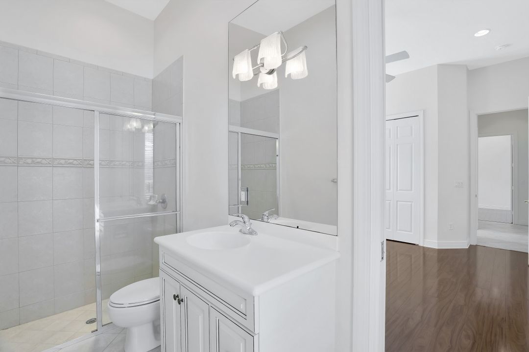 10196 Avonleigh Dr, Bonita Springs, FL 34135