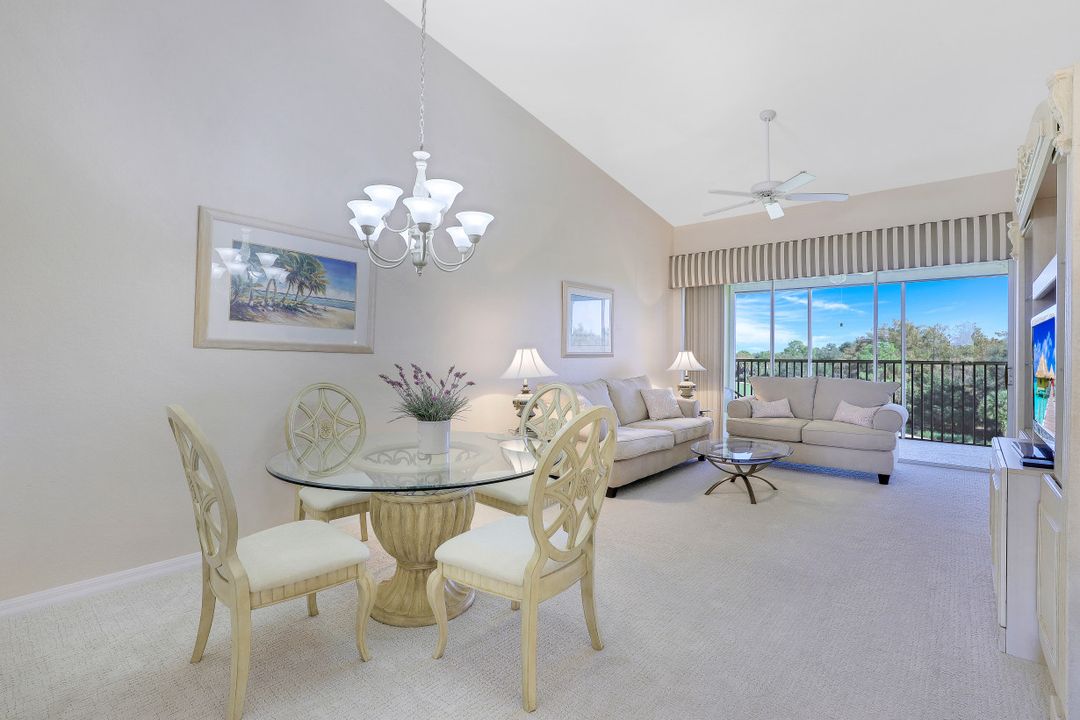 6828 Sterling Greens Dr #4402, Naples, FL 34104