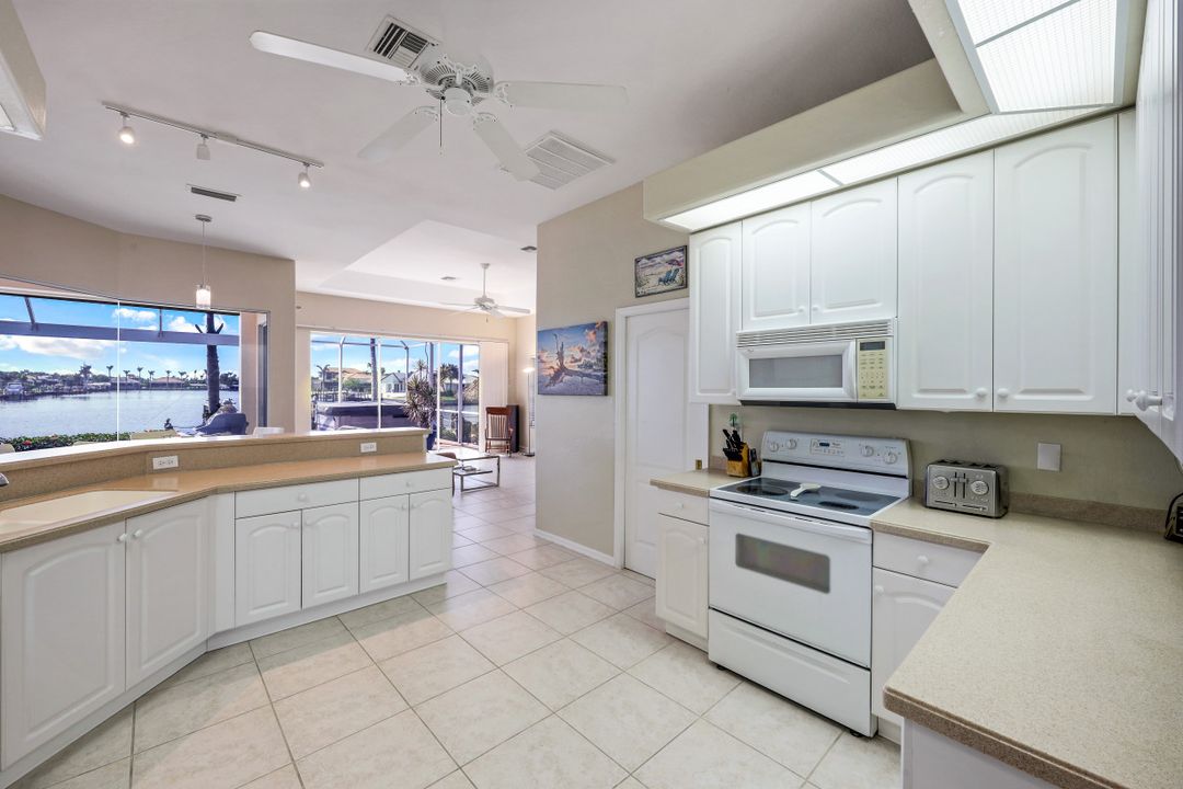 2536 SW 45th St, Cape Coral, FL 33914