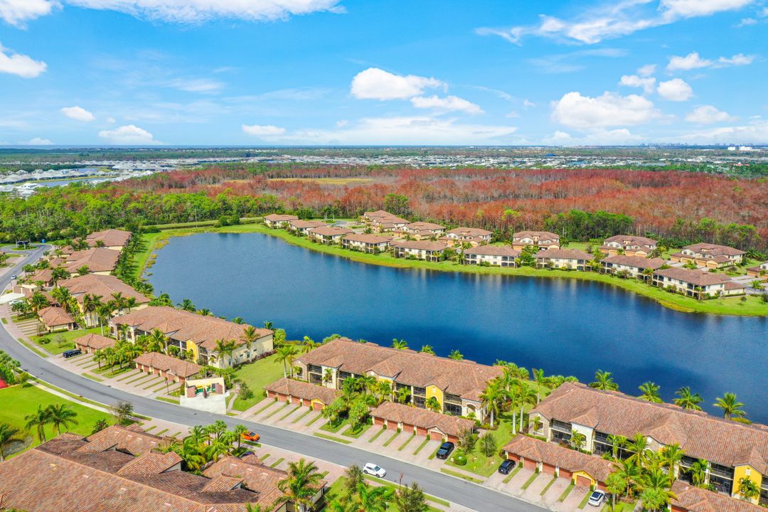 9517 Avellino Wy #2222, Naples, FL 34113