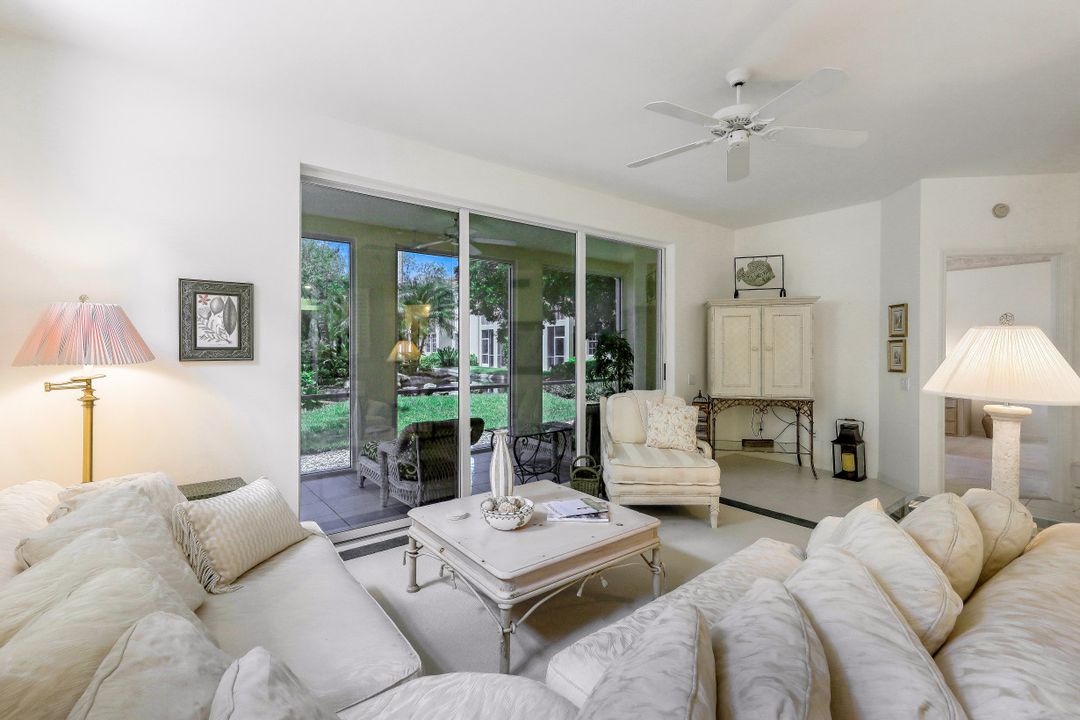 700 Lambiance Cir Apt 101, Naples, FL 34108