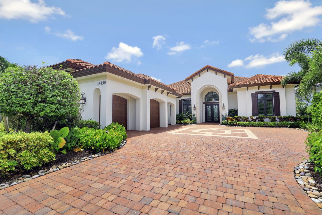 16434 Seneca Way, Naples, FL 34110