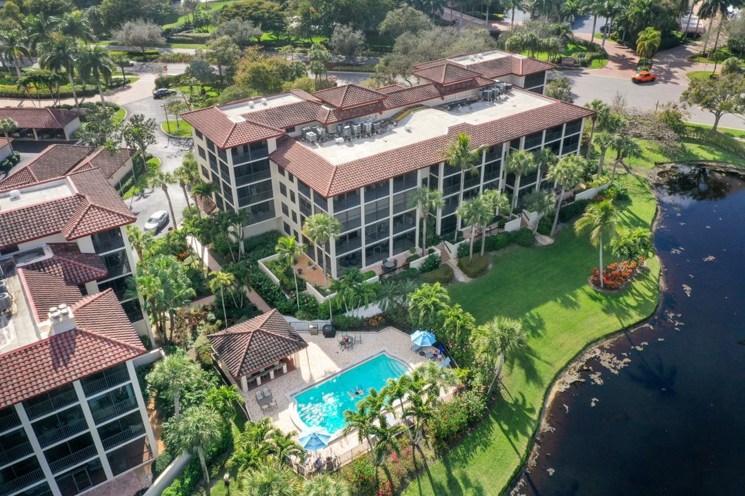 6080 Pelican Bay Blvd #201-A, Naples, FL 34108
