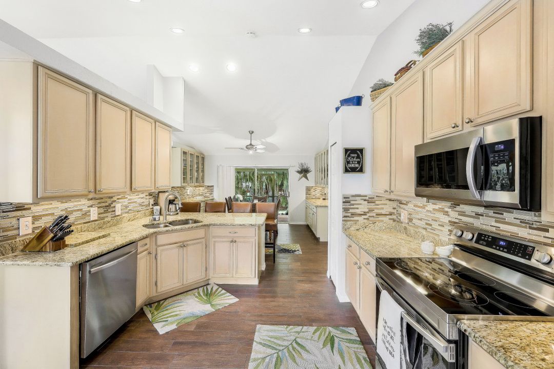 6649 Idlewild St, Fort Myers, FL 33966