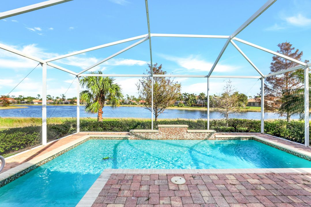 9400 La Bianco St, Fort Myers, FL 33967